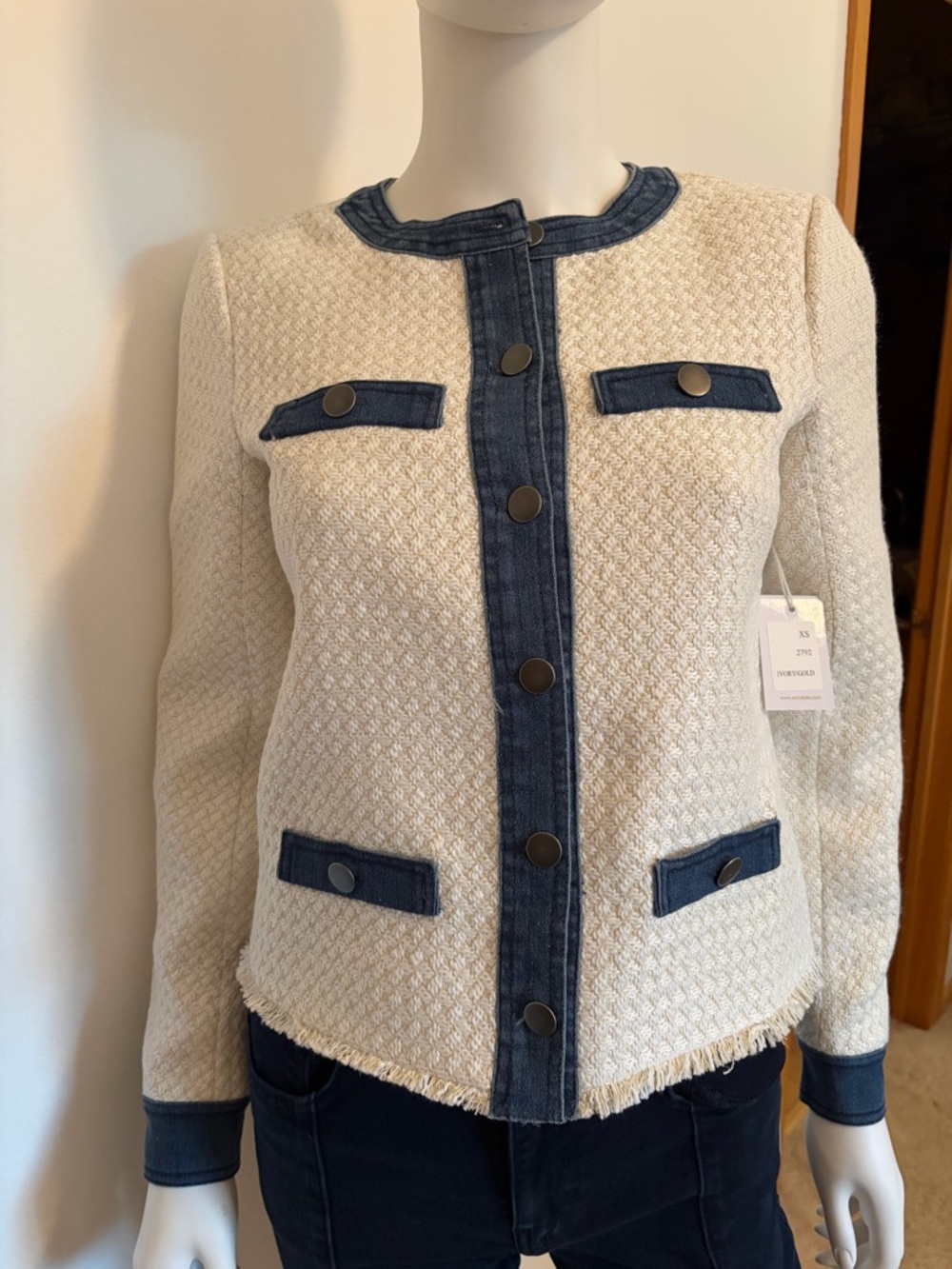#644 ECRU Mixed Media Tweed Jacket with Blue Denim Trim. NWT - Picture 8 of 14